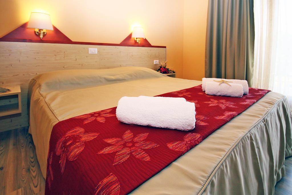 Ta 2 Pefka - Petros Italos Neos Marmaras Room photo